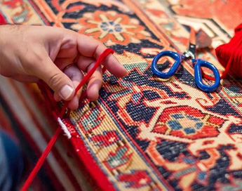 خدمات تخصصی و حرفه ای رفوی فرش در قالیشویی الهیه